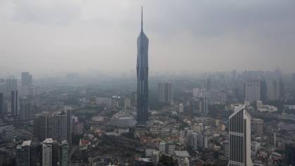 Malaysia Catat Lonjakan 3.764 Kasus ISPA Imbas Asap Karhutla RI