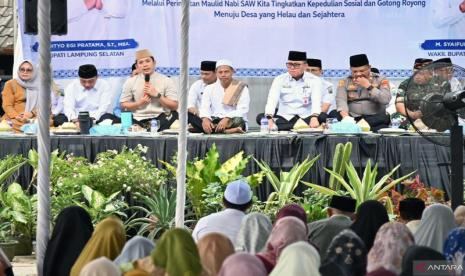Bupati Lamsel Ajak Warga Teladani Rasulullah dan Hargai Perbedaan
