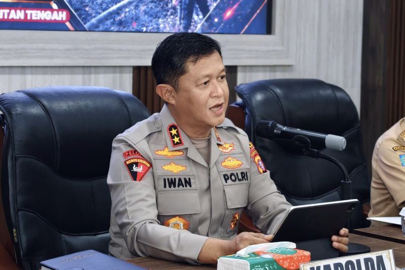 Polda Kalteng uji Hartindo AF31 padamkan bara gambut