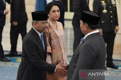 Politik kemarin, Prabowo lantik Suahasil jadi Menkeu baru