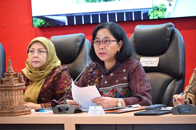 Komisi X: Alih status guru PPPK harus jamin karier dan pemerataan