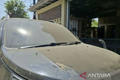 Lima langkah aman berkendara saat terpapar abu vulkanik