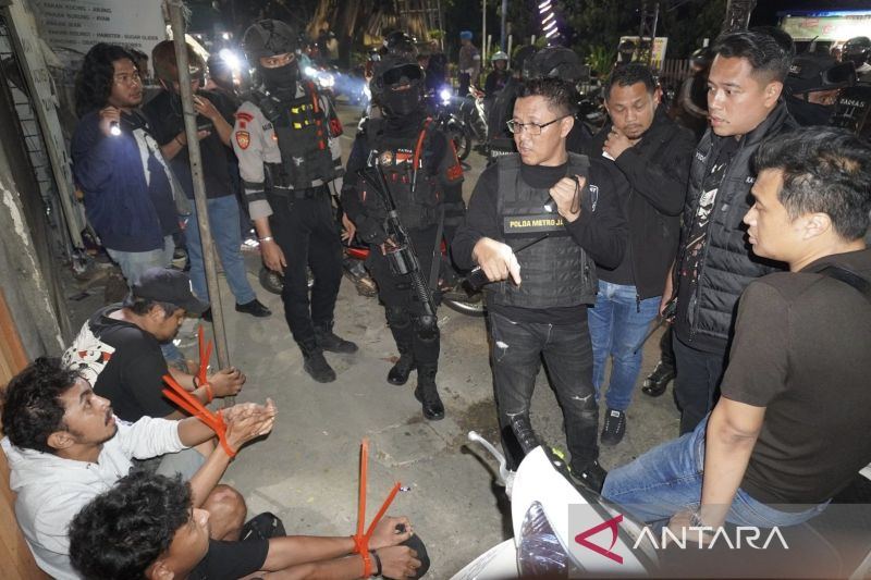 Kriminal kemarin, Kampung Ambon digrebek hingga pencurian motor