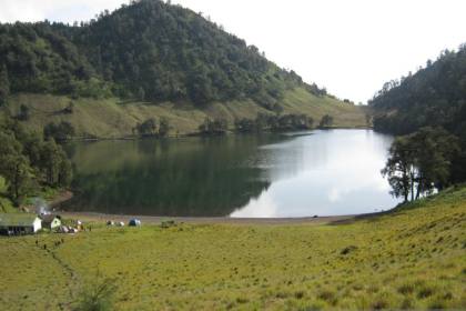 170 pendaki masih berada di Ranu Kumbolo saat karhutla Semeru