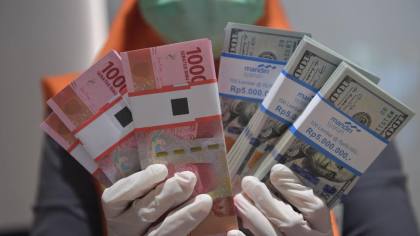 Rupiah Dibuka Melemah ke Rp17.750 per Dolar AS Pagi Ini
