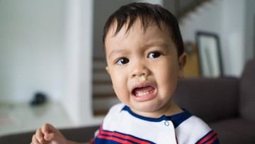 Anak Suka Menelan Ingus dari Hidung, Ortu Perlu Khawatir?