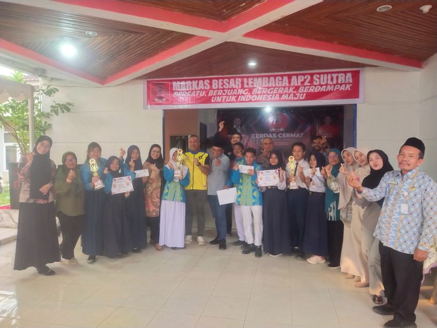 SMPN 9 Kendari dan SDS Kingdom Juara Lomba Cerdas Cermat