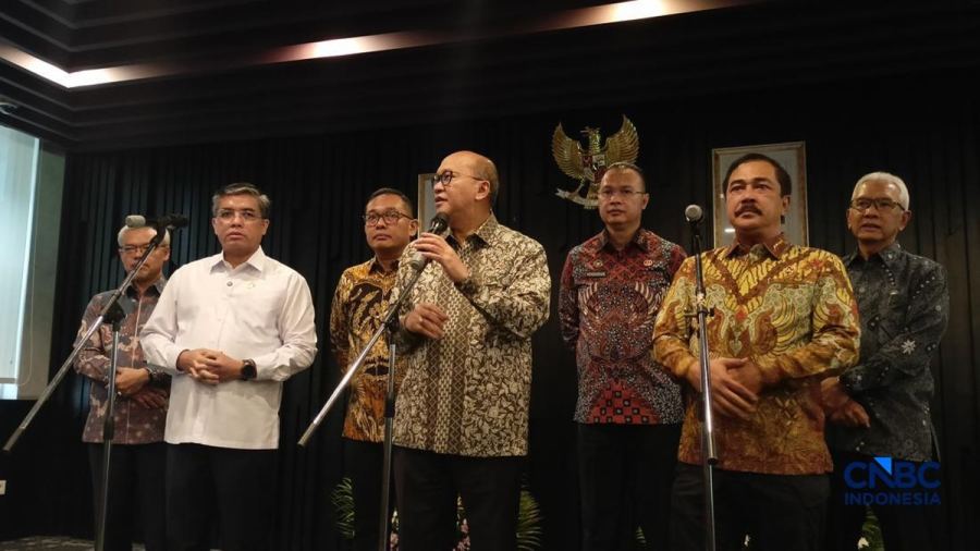 Ternyata Ini Alasan Pemerintah RI Mau Permudah Izin Tenaga Kerja Asing
