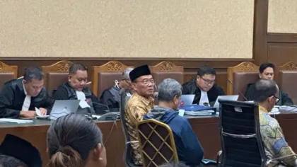 Nama Jokowi Muncul di Sidang Korupsi Haji, Muhadjir Effendy Sebut Jokowi Dukung Pengalihan 10 Ribu Kuota Haji