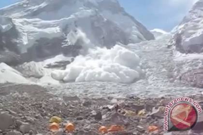 Korban tewas longsoran salju di Rusia bertambah jadi 13 orang
