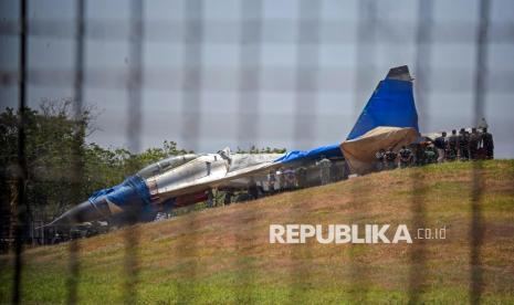 Rem Bermasalah, Sukhoi Su-30 MK2 Tergelincir Keluar Landasan