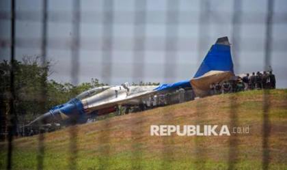 Rem Bermasalah, Sukhoi Su-30 MK2 Tergelincir Keluar Landasan