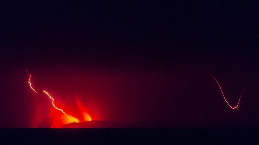 Abu Vulkanik Anak Krakatau Guyur Sejumlah Wilayah Lampung