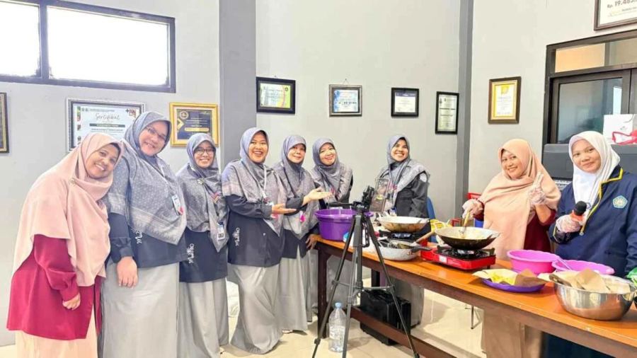 Dari Alam Jadi Produk Bernilai: Pesantren An-Nur Isi Kokurikuler SD Muhammadiyah 1 Sidoarjo