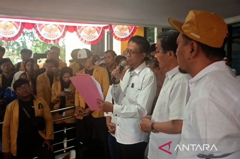 Plt Rektor: KPK ambil sekitar 60 barang bukti di Rektorat Unsoed