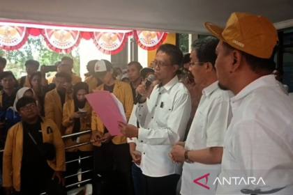 Plt Rektor: KPK ambil sekitar 60 barang bukti di Rektorat Unsoed