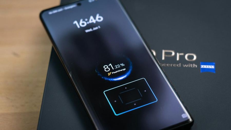 Begini Cara Bedakan Baterai Fast Charging