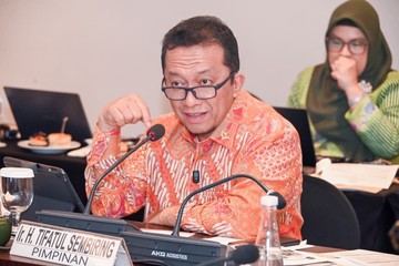 Tifatul Soroti Anomali Daya Beli di Tengah Pertumbuhan Ekonomi Nasional