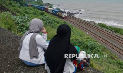 KAI Kaji Konektivitas Industropolis Batang ke Pelabuhan Utama