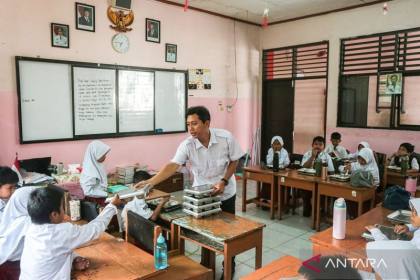 BGN dorong delapan kebiasaan baik guru dan siswa saat konsumsi MBG