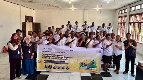 Urus KK dan Akta Kelahiran Tak Perlu Jauh-Jauh, TEP ITS Bawa Layanan Dukcapil ke Ponsel Warga Ransiki