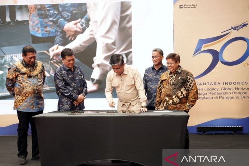 Menaker proyeksikan PTDI jadi pusat unggulan bidang kedirgantaraan