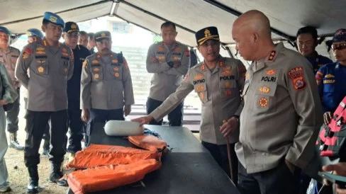 Kapolda Banten Pastikan Temuan Pelampung Bukan Milik Kapal Rombongan Jurnalis yang Hilang