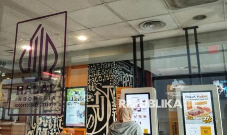 Beda Restoran tidak Bersertifikat Halal dan yang Menjual Menu Haram