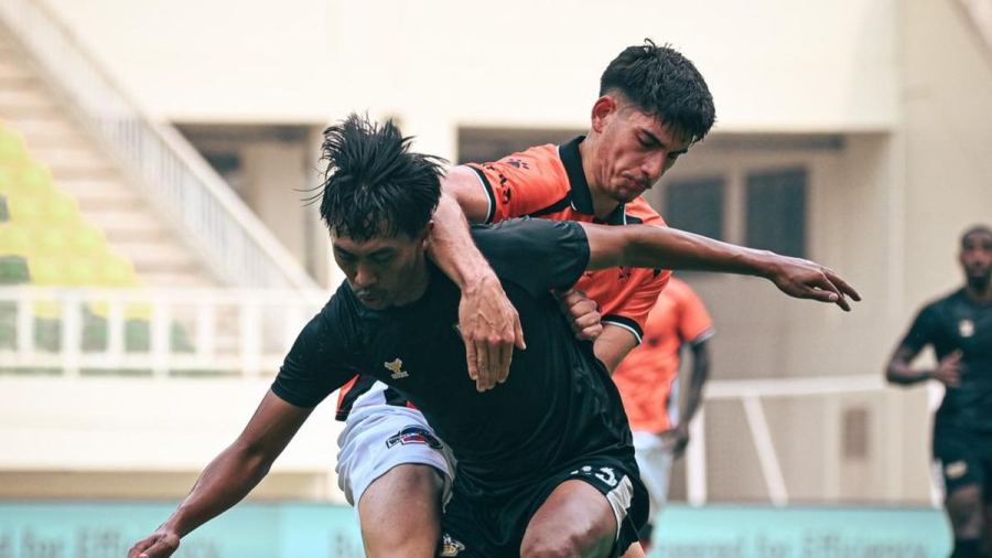 Top 3 Sports: Dewa United Bantai Brisbane Roar, PSG vs Barcelona