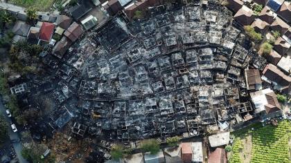 Pemerintah Siapkan Rencana Bangun Ulang Desa Sade NTB yang Terbakar