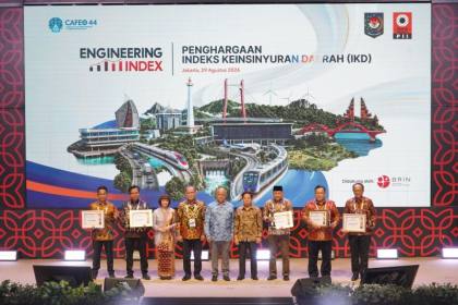 Kemendagri dan PII beri penghargaan pemda dengan nilai IKD tertinggi