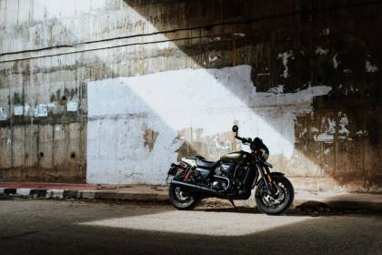 Kenapa motor susah distarter? Ini penyebab yang sering terjadi