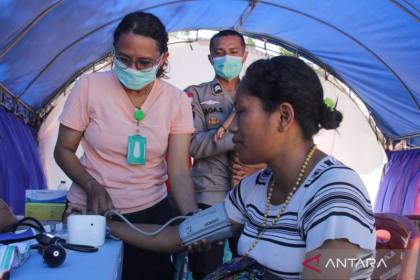 BNPB dirikan tenda di 122 puskesmas untuk tangani korban gempa NTT