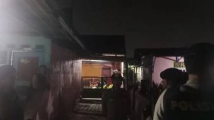 Geledah Rumah Kontraktor Adi Sumarta di Kota Bengkulu, KPK Bawa Dua Koper Berisi Dokumen