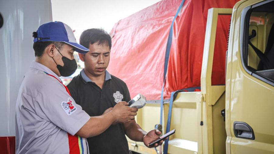 Pertamina Batalkan Syarat STNK Buat Beli BBM di Sumatera Selatan