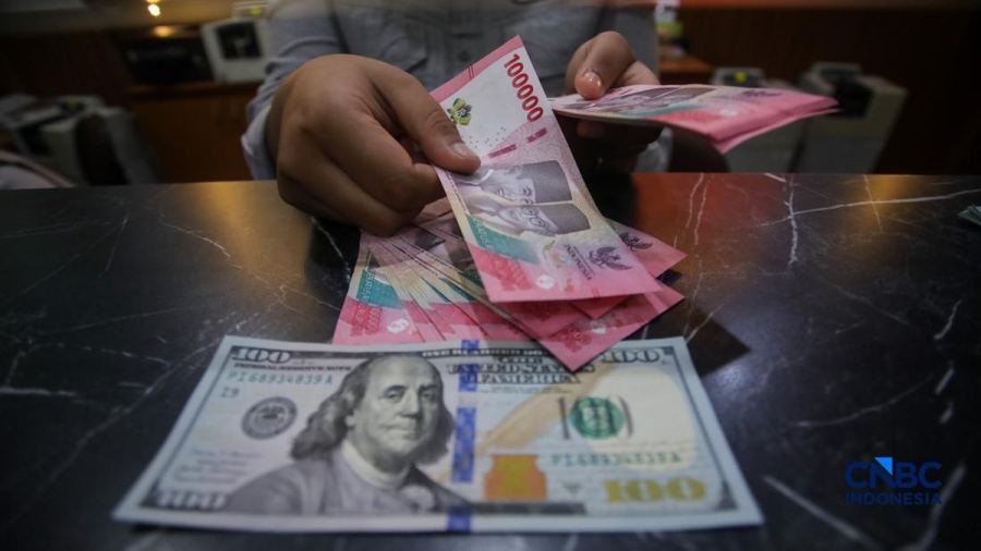 Rupiah Ditutup Melemah 0,23%, Dolar AS Naik ke Rp17.750/US$