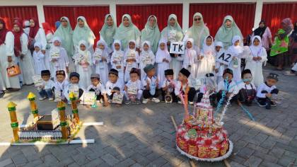Pawai Cinta Nabi: Memetik Keteladanan Akhlak Rasul untuk Generasi Berkarakter
