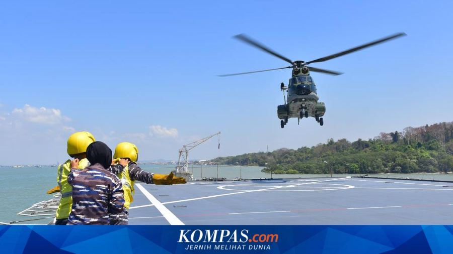 Jelang Kedatangan Garibaldi, TNI AU Uji Kemampuan Helikopter Mendarat di Kapal Perang