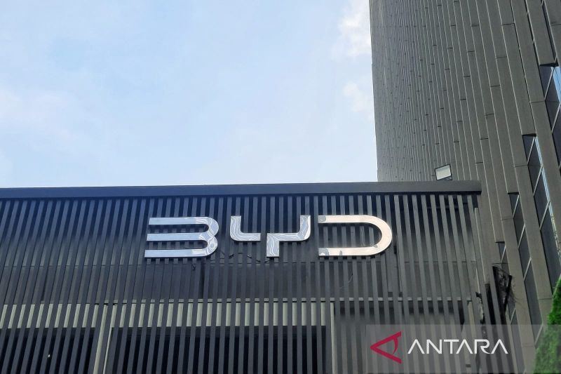 BYD kembangkan baterai untuk lokomotif kereta industri di China