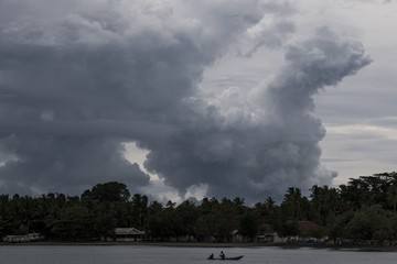 Daerah Mana yang Paling Dekat dengan Gunung Anak Krakatau?