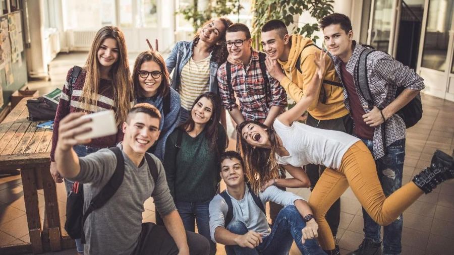 Begini Beda Gaya Liburan Turis RI dari Gen X, Milenial, hingga Gen Z