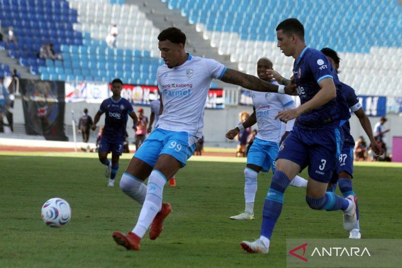 Isenmulang FC dan Java United FC disanksi pengurangan dua poin