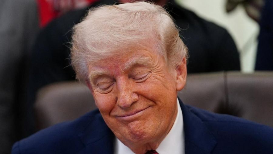 Trump Beraksi Lagi, Usul Selat Hormuz Diubah Jadi "Selat Trump"