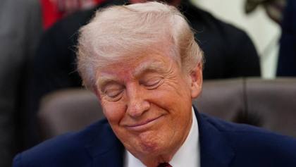 Trump Beraksi Lagi, Usul Selat Hormuz Diubah Jadi "Selat Trump"