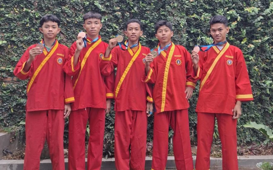 Patahkan Rasa Grogi, Siswa SMK Mutu Gondanglegi Malang Raih 5 Medali di Ajang Kejuaraan Pencak Silat Batu Championship III