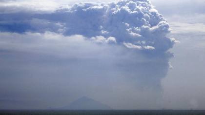 Wilayah Sebaran Abu Vulkanik Krakatau Minggu Pagi: Jakarta-Bengkulu