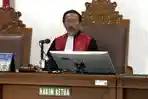 Kejaksaan dan Kemenkeu Tak Hadir, Sidang Praperadilan Ganti Rugi Rp206 Juta Roy Suryo Ditunda