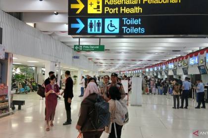 Penutupan tiga bandara akibat erupsi Anak Krakatau diperpanjang