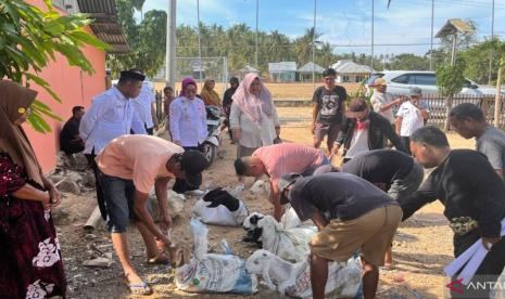 DPRD Gorontalo Utara Kawal Penyaluran Bantuan 106 Ekor Ternak Kambing
