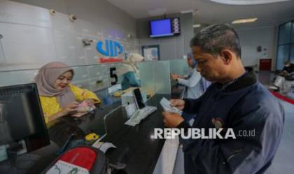 Rupiah Lanjutkan Penguatan, Bergerak di Level Rp 17.600-an per Dolar AS